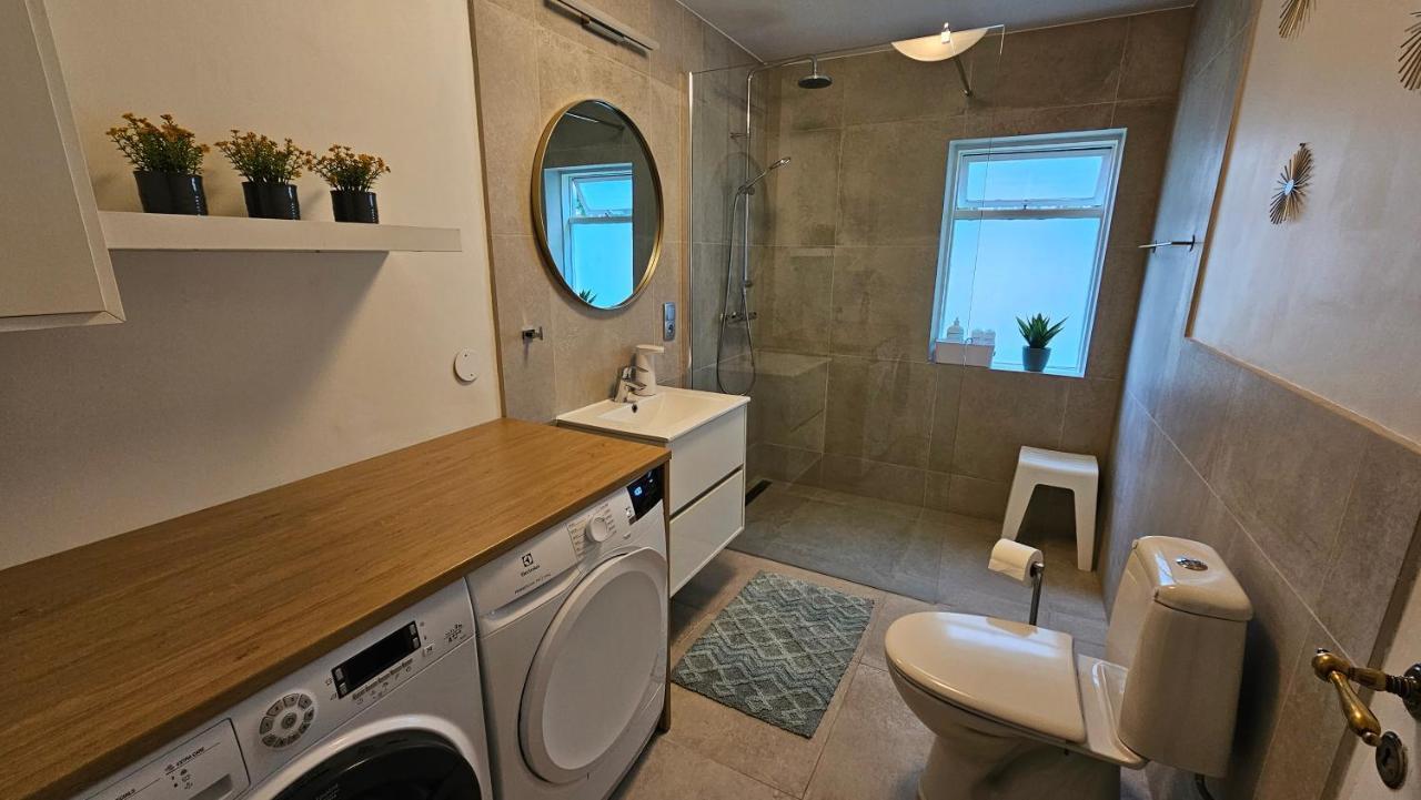B&B Rooms Husavik 3 Ngoại thất bức ảnh